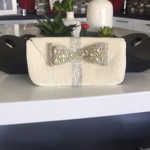 Mary Frances Bow Wedding Clutch!